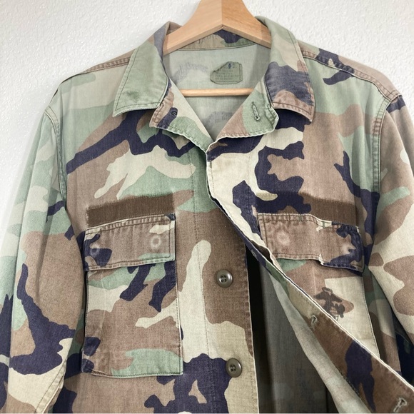 U.S. Army Woodland Camo Combat Field Jacket M Vintage Button Up - Picture 9 of 15